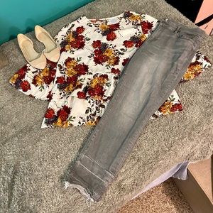 Time & Tru Floral top